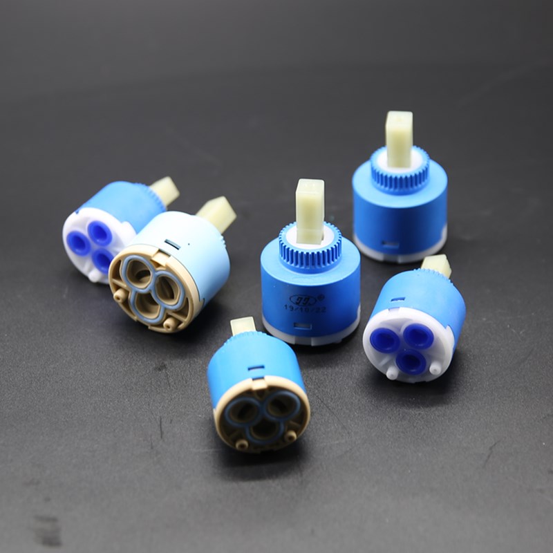 صمام خلط للصنابير 25 مم/35 مم/ - مراجعة Shower Valve Cartridge وسعره